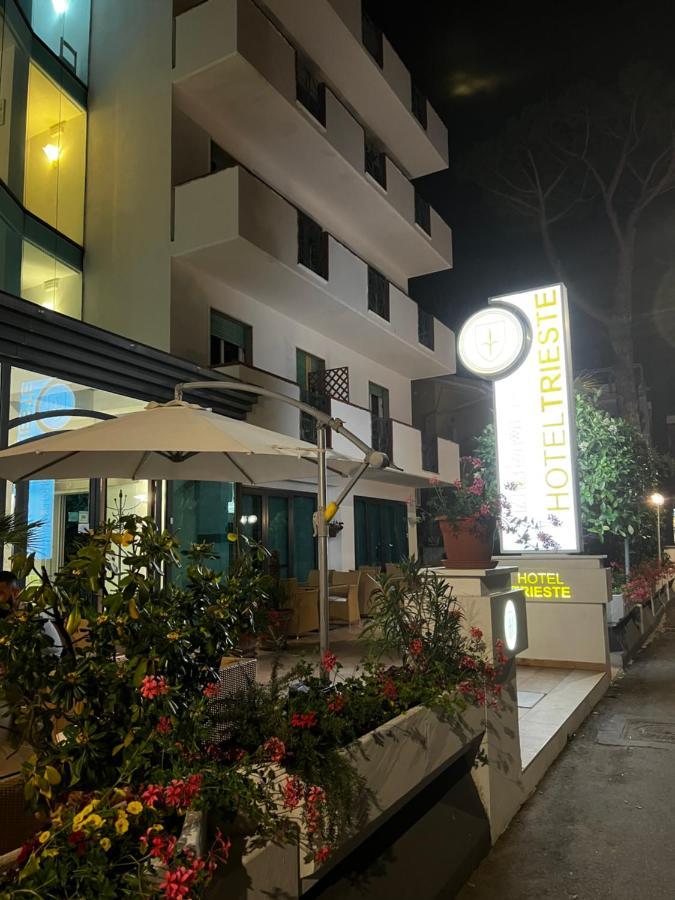 Hotel Trieste Riccione Exterior foto